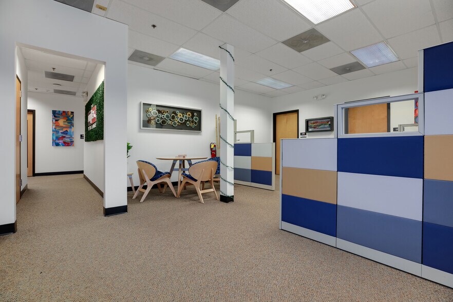 More Photos Of 691 Trade Center Blvd, Chesterfield Coworking Space