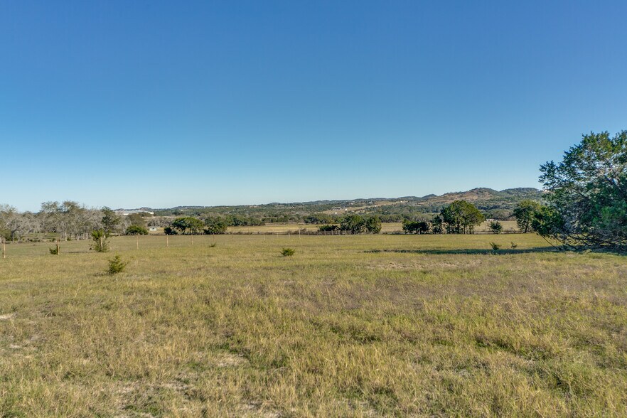 More Photos Of 636 FM 289, Comfort Land For Sale