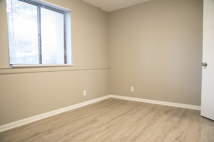 More Photos Of 4206 Frances St, Omaha Apartments For Sale