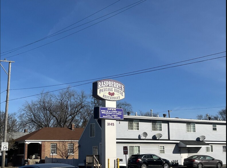 More Photos Of 3145 Chicago Rd, Steger General Retail For Sale