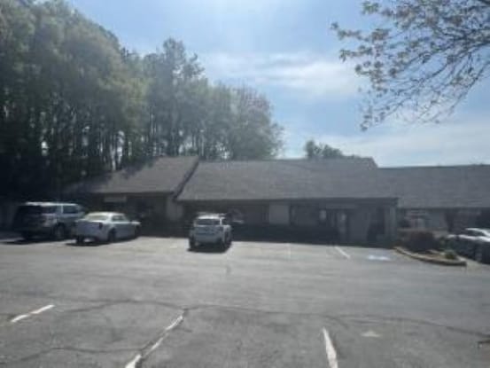 More Photos Of 875 Old Roswell Rd, Roswell Office For Sale