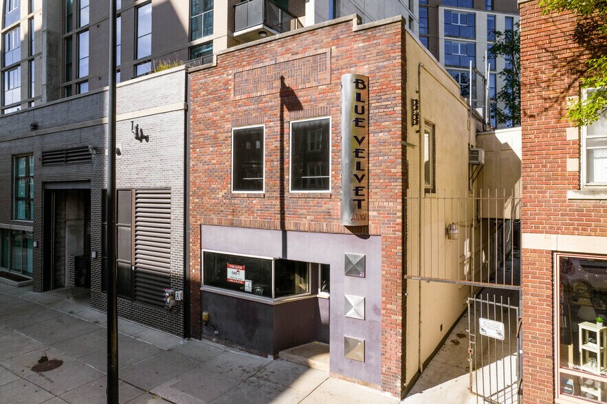 More Photos Of 430 W Gilman St, Madison Bar For Sale
