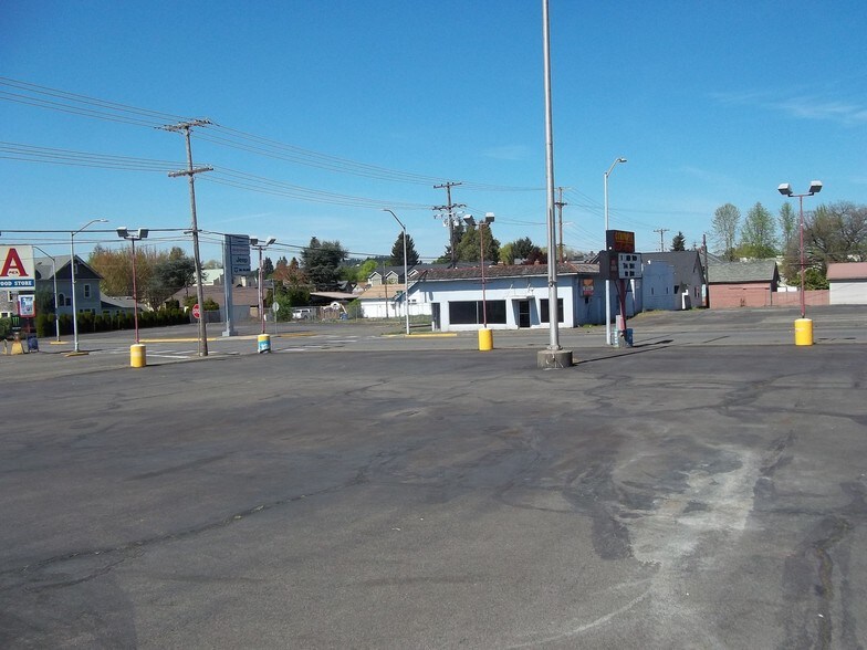 More Photos Of 401 W Main St, Centralia Land For Lease