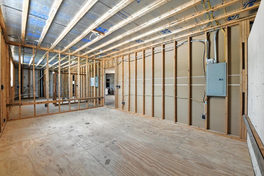 More Photos Of 2324 Vermillion St, Hastings Freestanding For Sale