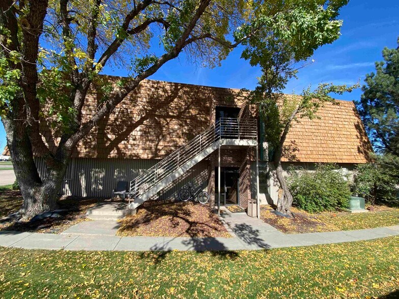 More Photos Of 124 W 46th St, Kearney Office For Sale