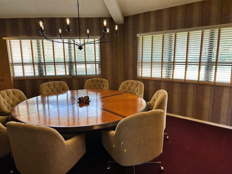 More Photos Of 5771 Mayfair Rd, North Canton Office Residential For Lease