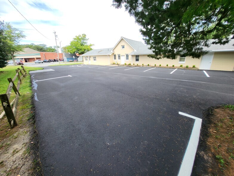 More Photos Of 320 Glebe Rd, Easton Office For Lease