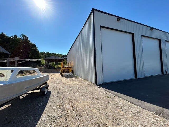 More Photos Of 8597 Bingham Rd, Traverse City Warehouse For Sale