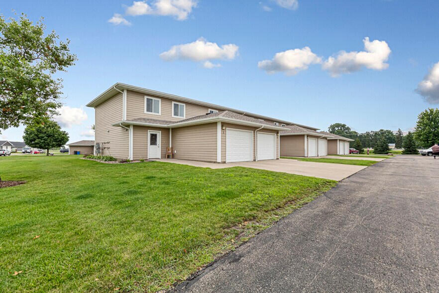 More Photos Of 665 El Dorado Ln SE, Owatonna Multifamily For Sale
