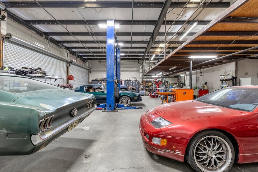 More Photos Of 17212 E Shea Blvd, Fountain Hills Storefront For Sale