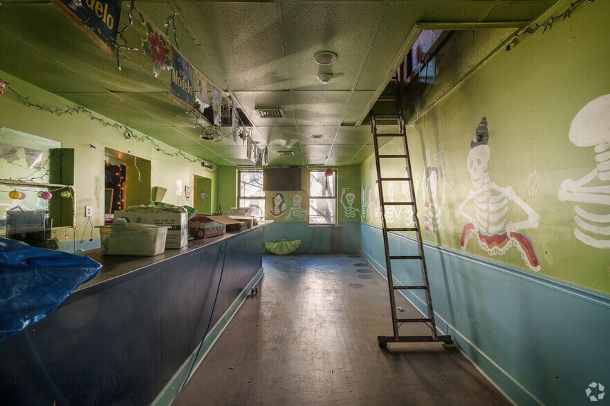 More Photos Of 344-348 South St, Philadelphia General Retail For Sale