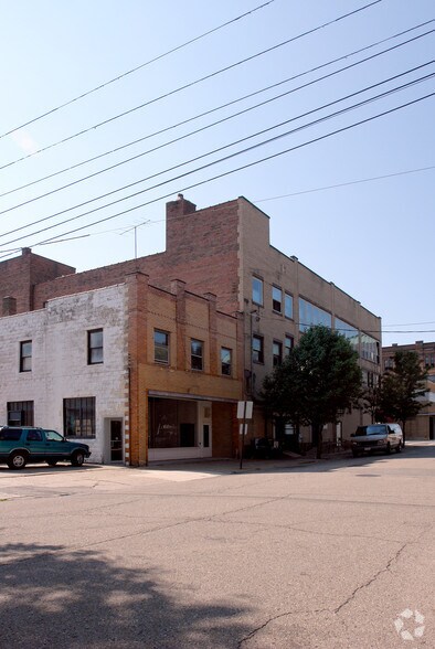 More Photos Of 112-130 Erie St S, Massillon Office For Sale