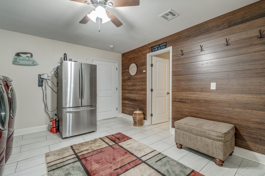 More Photos Of 12204 E County Road 76, Coyle Specialty For Sale