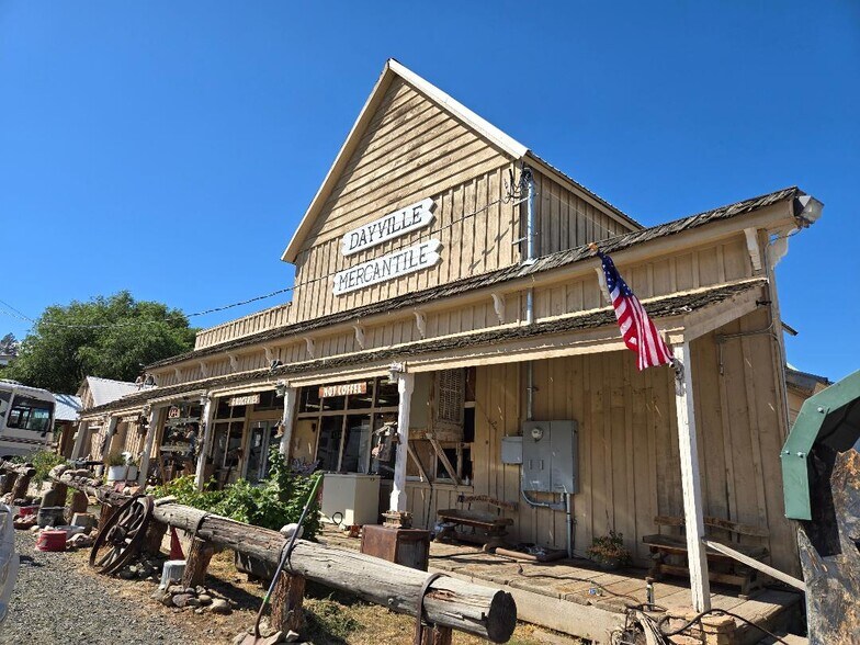 More Photos Of 207 W Franklin, Dayville Storefront Retail Residential For Sale