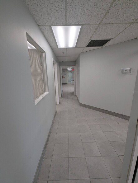 More Photos Of 701 NW Federal Hwy, Stuart Medical For Lease