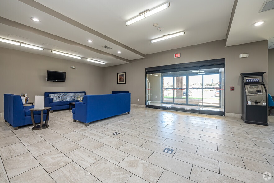 More Photos Of 9970 Airline Hwy, Baton Rouge Hotel For Sale