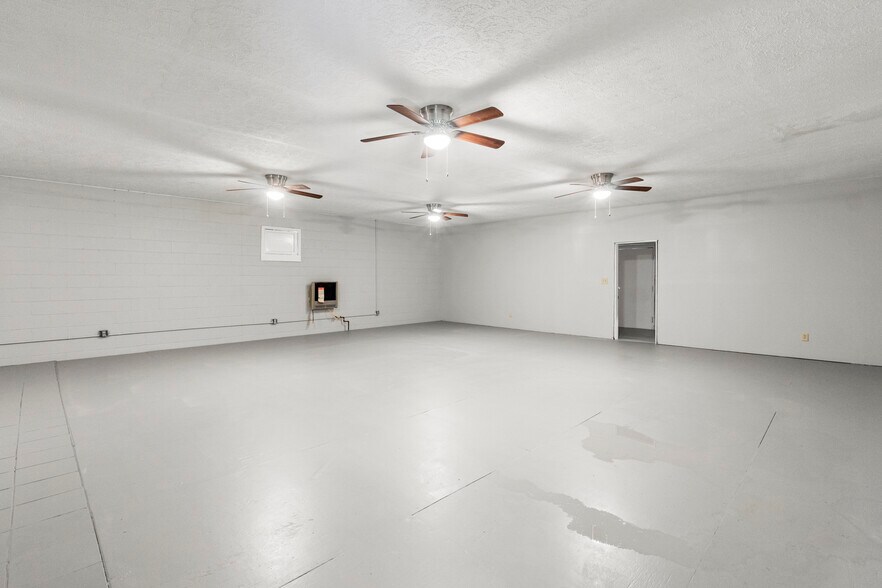 More Photos Of 3 Johnson Ave, Newnan Office Residential For Sale