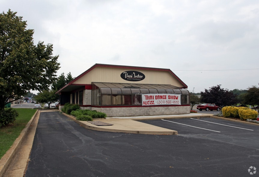 More Photos Of 22608 MacArthur Blvd, California Unknown For Lease