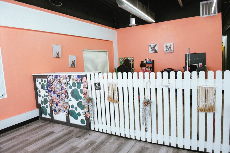 More Photos Of 115 E Washington, Winterset Office For Sale