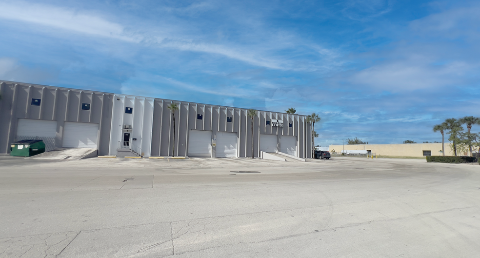 Primary Photo Of 9700-9770 NW 91st Ct, Medley Manufacturing For Lease