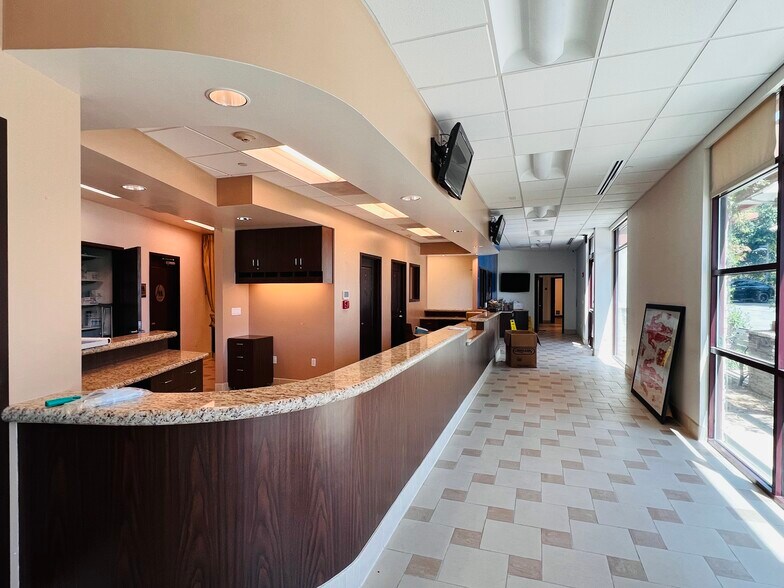 More Photos Of 2693 E Washington Blvd, Pasadena Medical For Lease