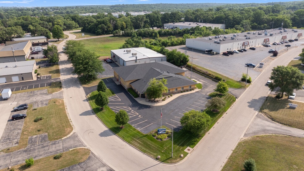 More Photos Of 5112 Forest Hills Ct, Loves Park Industrial For Sale