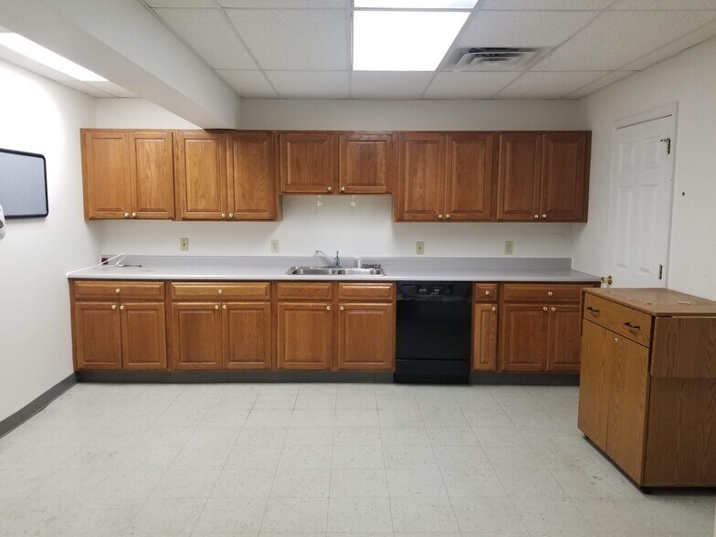 More Photos Of 315-329 E 2nd St, Boyertown Flex For Sale