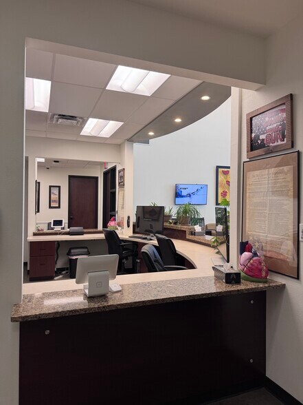More Photos Of 2200 George Dieter Dr, El Paso Healthcare For Sale