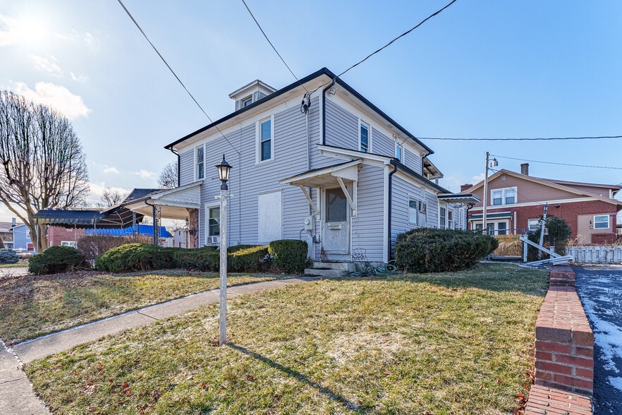 More Photos Of 101 W National Rd, Englewood Freestanding For Sale