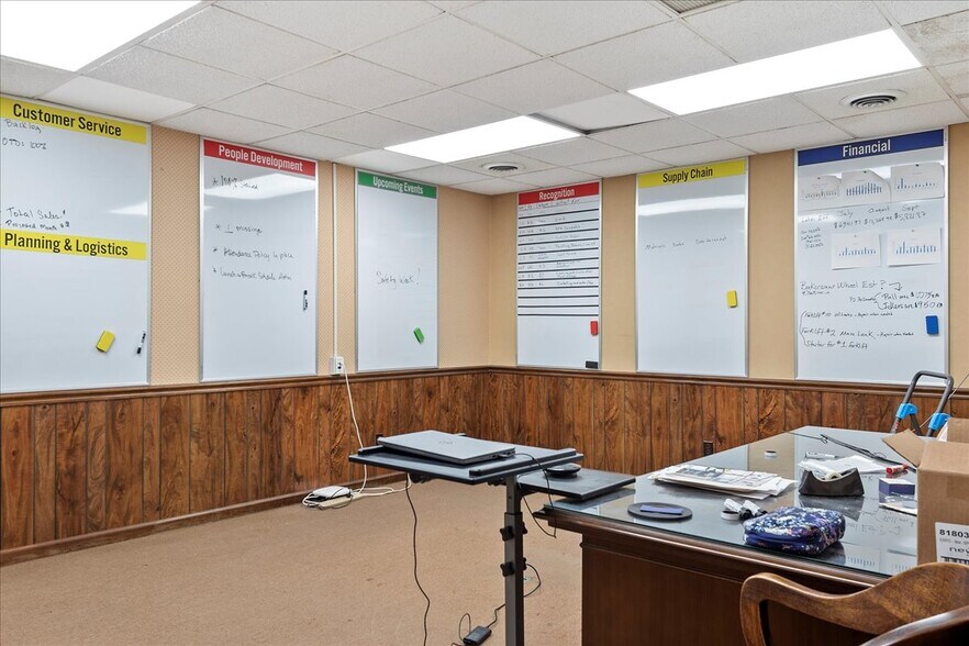 More Photos Of 115 E Mound St, Girard Industrial For Sale