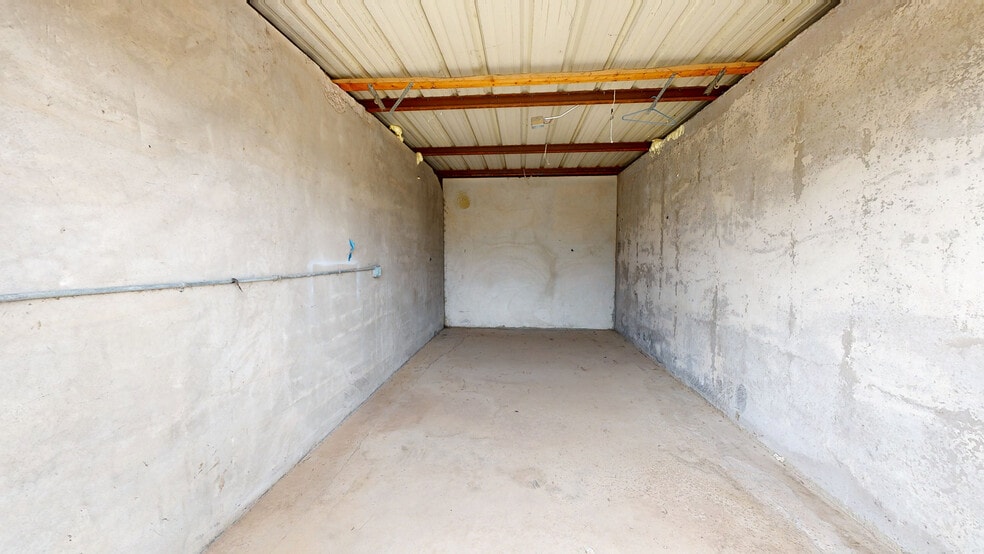 More Photos Of 910 W 29th St, San Angelo Self Storage For Sale