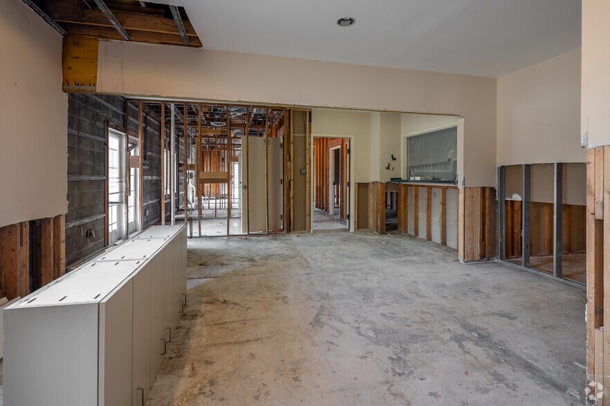 More Photos Of 6605 Stage Rd, Memphis Medical For Sale