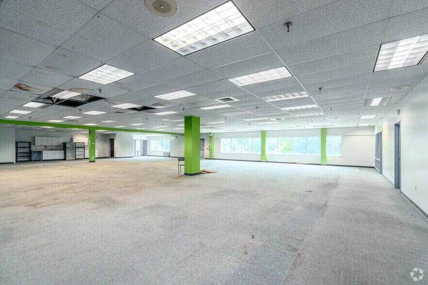 More Photos Of 3190 Tremont Ave, Feasterville Trevose Industrial For Sale