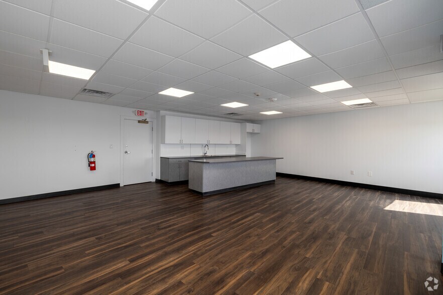 Photo of 9th Floor Ste 910