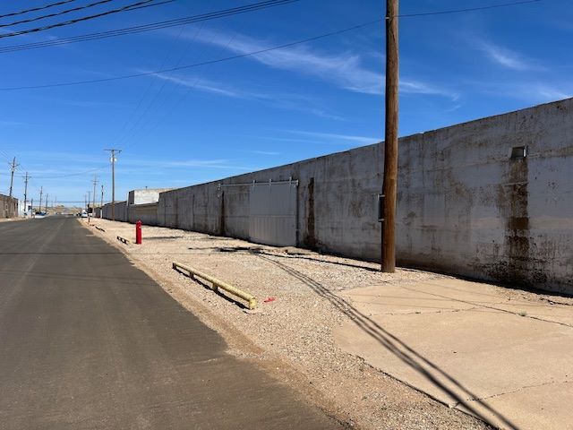 More Photos Of 2411 Avenue E, Lubbock Industrial For Sale