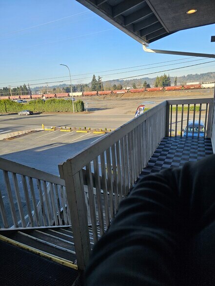 More Photos Of 1020 A St SE, Auburn Storefront Retail Office For Lease