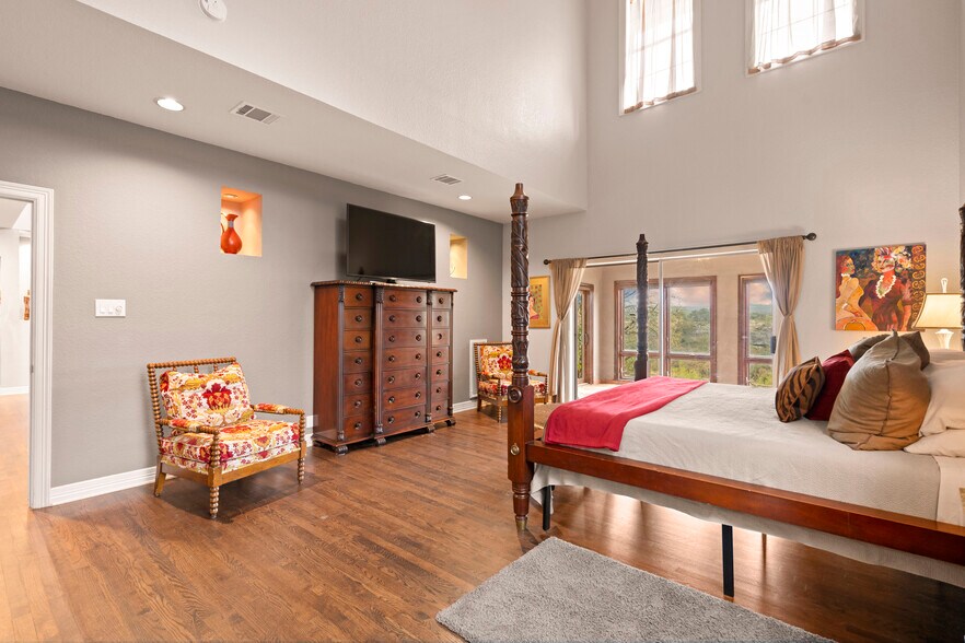 More Photos Of 5229 Hupedo Ranch Rd, Spicewood Specialty For Sale