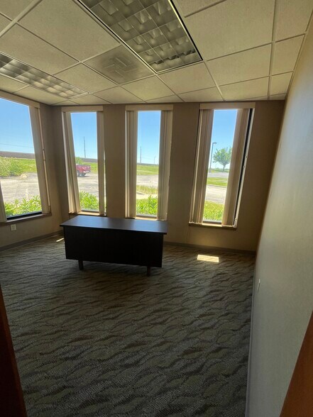 More Photos Of 5520 Hedge Lane Ter, Shawnee Bank For Sale