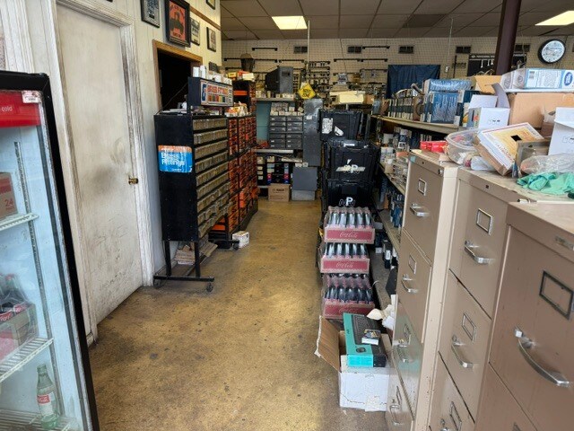 More Photos Of 3412 Pelham Pky, Pelham General Retail For Sale
