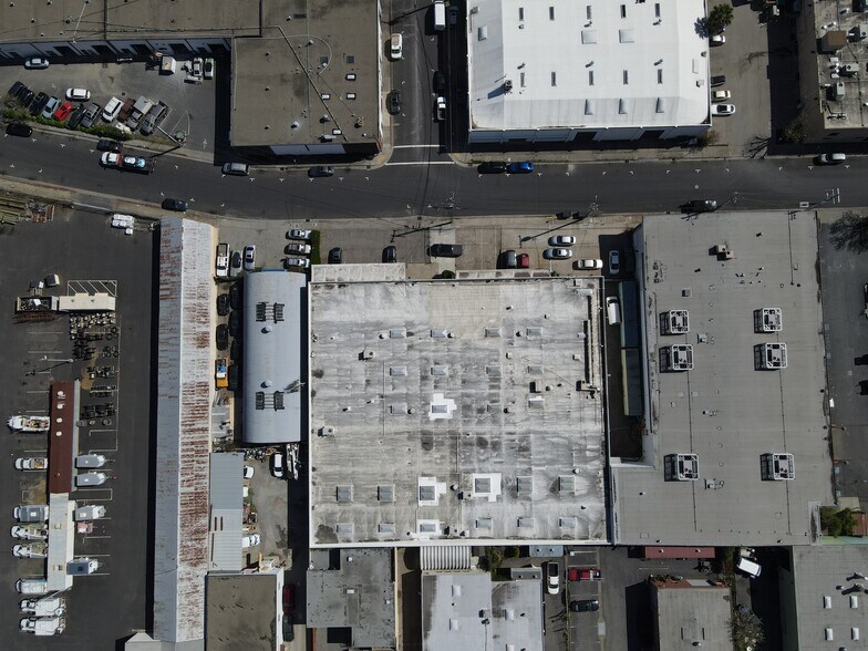 More Photos Of 17-25 Tiburon St, San Rafael Service For Lease