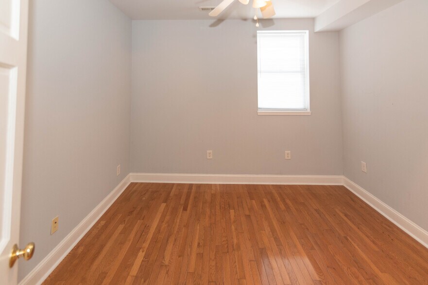 More Photos Of 2445 Lakeview Ave, Baltimore Apartments For Sale