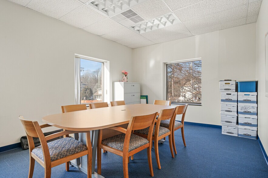 More Photos Of 2000 Commonwealth Ave, Newton Office For Lease