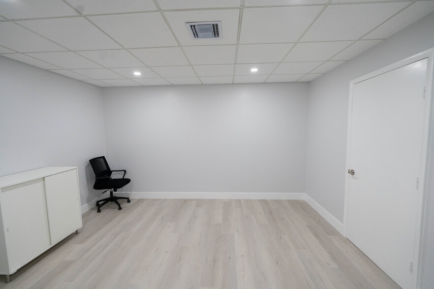 More Photos Of 3500 NW 17th Ave, Miami General Retail For Sale