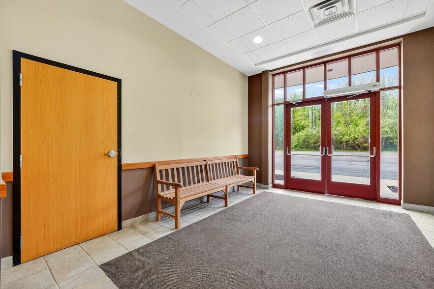 More Photos Of 1240 New Scotland Rd, Slingerlands Medical For Lease