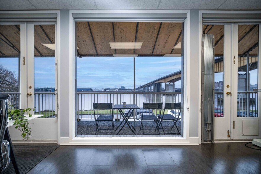 More Photos Of 9267-9295 Shaughnessy St, Vancouver Warehouse For Sale