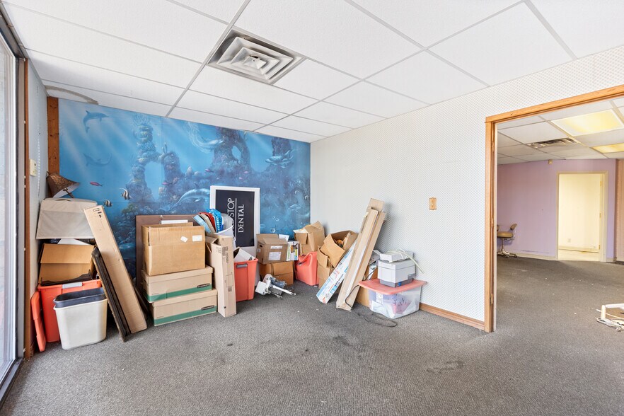 More Photos Of 5676 W Skelly Dr, Tulsa Medical For Sale