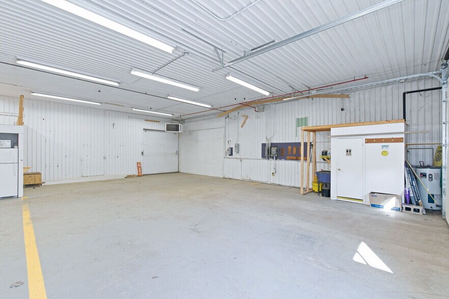 More Photos Of 169 Elizabeth St, Midland Industrial For Sale