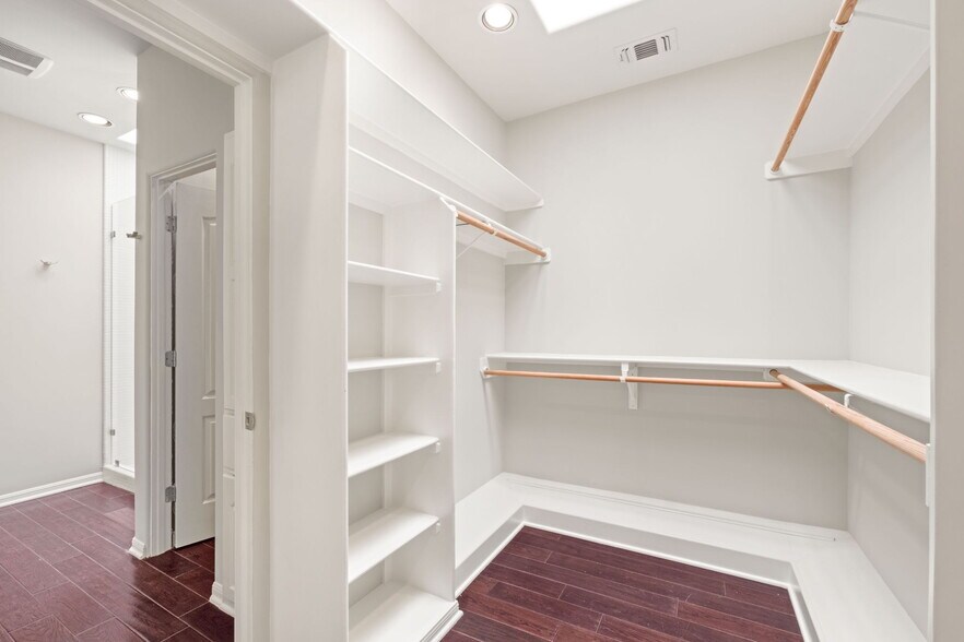 More Photos Of 131 Saint Dennis Ave, Alamo Heights Multifamily For Sale