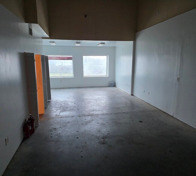 More Photos Of 4806 Benson Ave, Arbutus Office For Lease