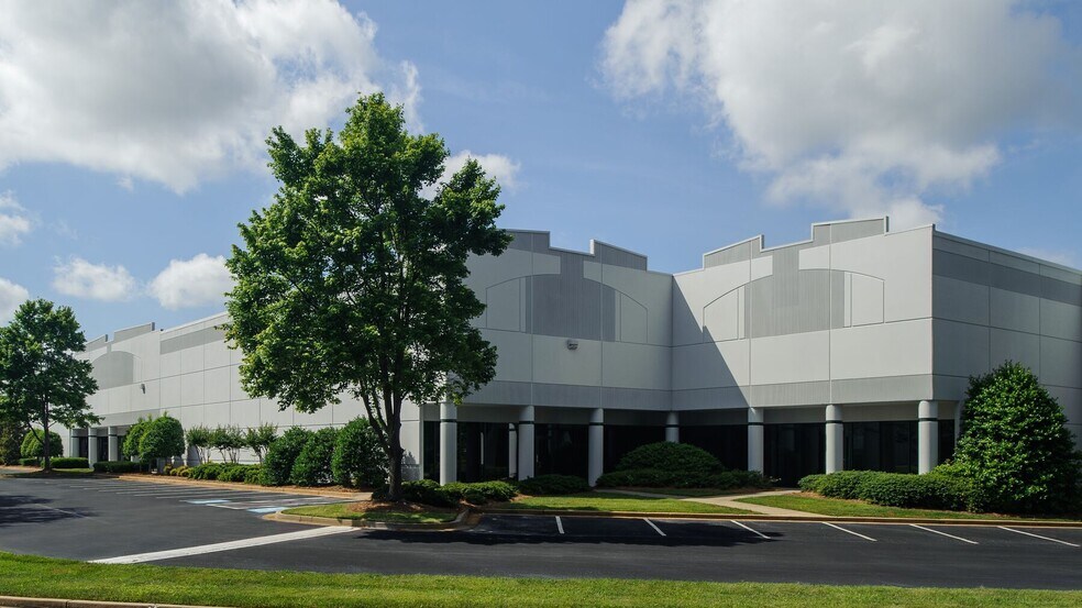 More Photos Of 200 Best Friend Ct, Norcross Unknown For Lease